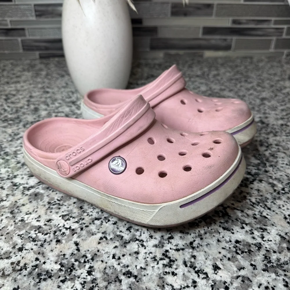 Crocs | Kids Pink Girl Clogs Size 2